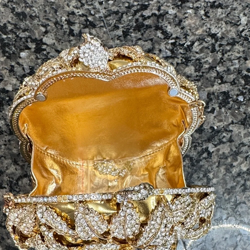Elegant Gold Floral Clutch NWOT - Picture 12 of 16